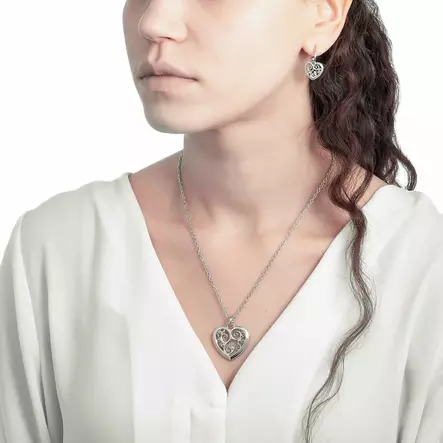 Lumoava Hertta riipus - 5639 10 Lumoava korut 1 - Hopeiset kaulakorut - 563910000 - 3