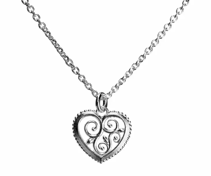 Lumoava Hertta riipus 5639 00 Lumova korut - Hopeiset kaulakorut - 563900000 - 1