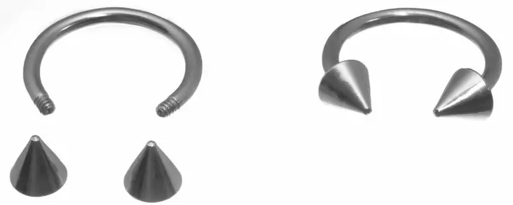 Hevosenkenkä kartioilla H121044 - Hevosenkengät - H121044 - 1