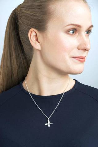Hopeinen risti 226941045 - Hopeiset kaulakorut - 226941045 - 2