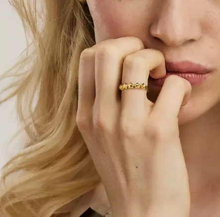 Nomination Armonica sormus tähti- kulta naisen sormessa 241300-009 - Nomination sormukset - 241300-009 - 2