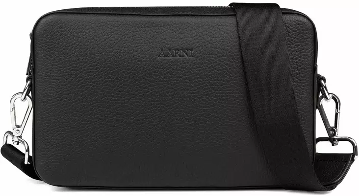 Aarni iso olkalaukku, musta hopean v=C3=A4risill=C3=A4 yksityiskohdill=
a - Korttikotelot ja rasiat - OLKA-ISO-MUSTA-H - 1